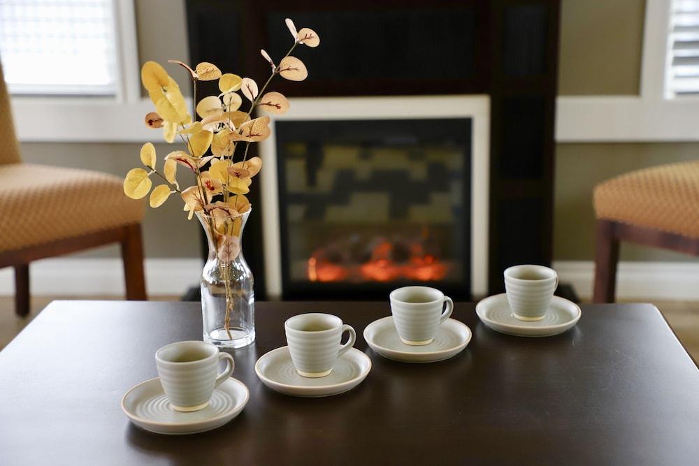Travelodge By Wyndham Grande Prairie Ngoại thất bức ảnh