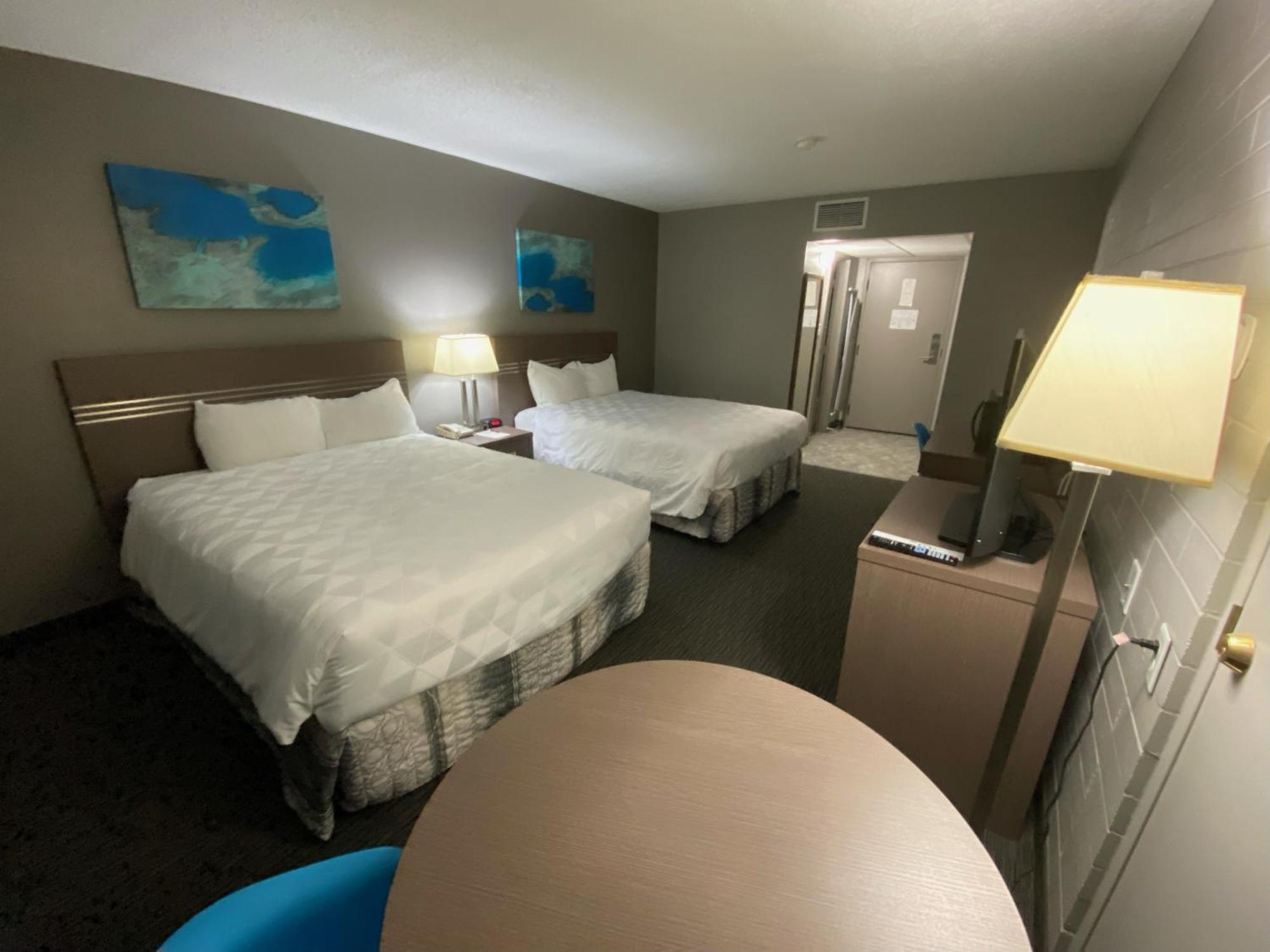 Travelodge By Wyndham Grande Prairie Ngoại thất bức ảnh
