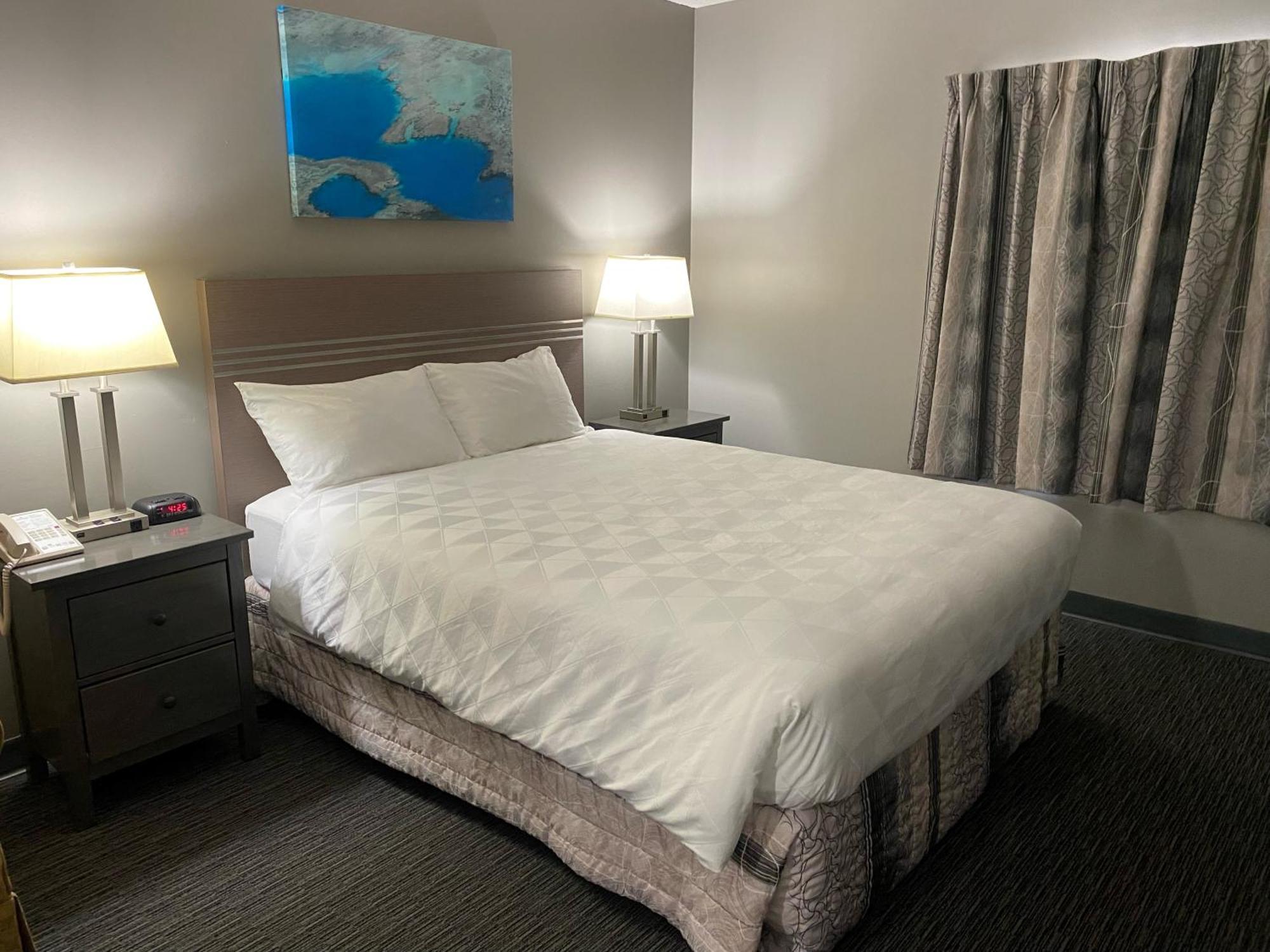 Travelodge By Wyndham Grande Prairie Ngoại thất bức ảnh