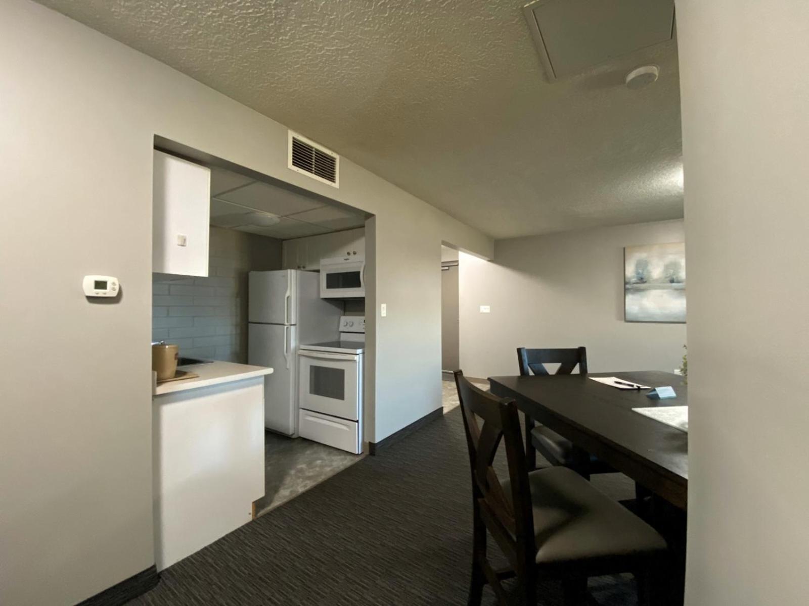 Travelodge By Wyndham Grande Prairie Ngoại thất bức ảnh