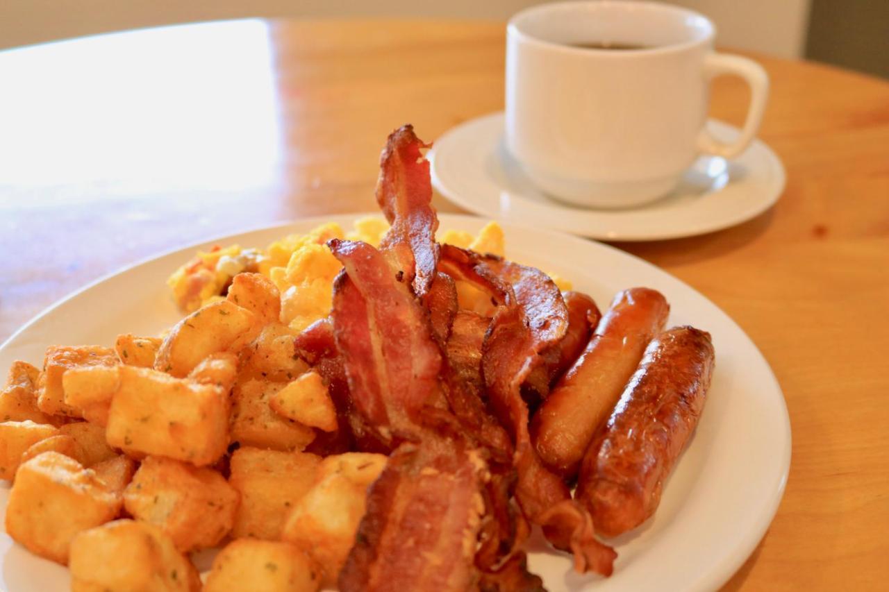 Travelodge By Wyndham Grande Prairie Ngoại thất bức ảnh
