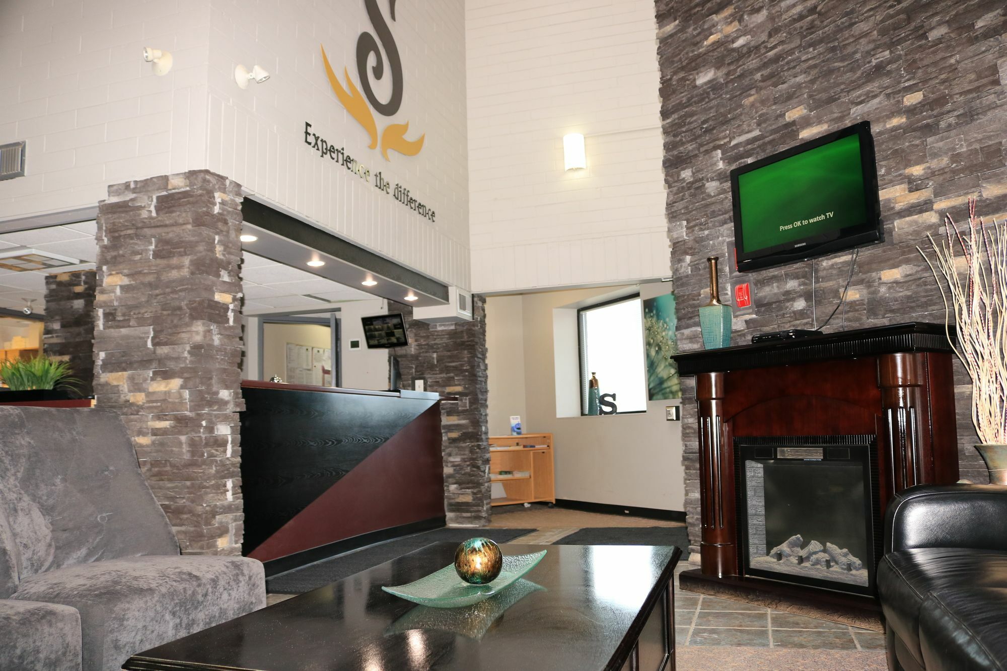Travelodge By Wyndham Grande Prairie Ngoại thất bức ảnh