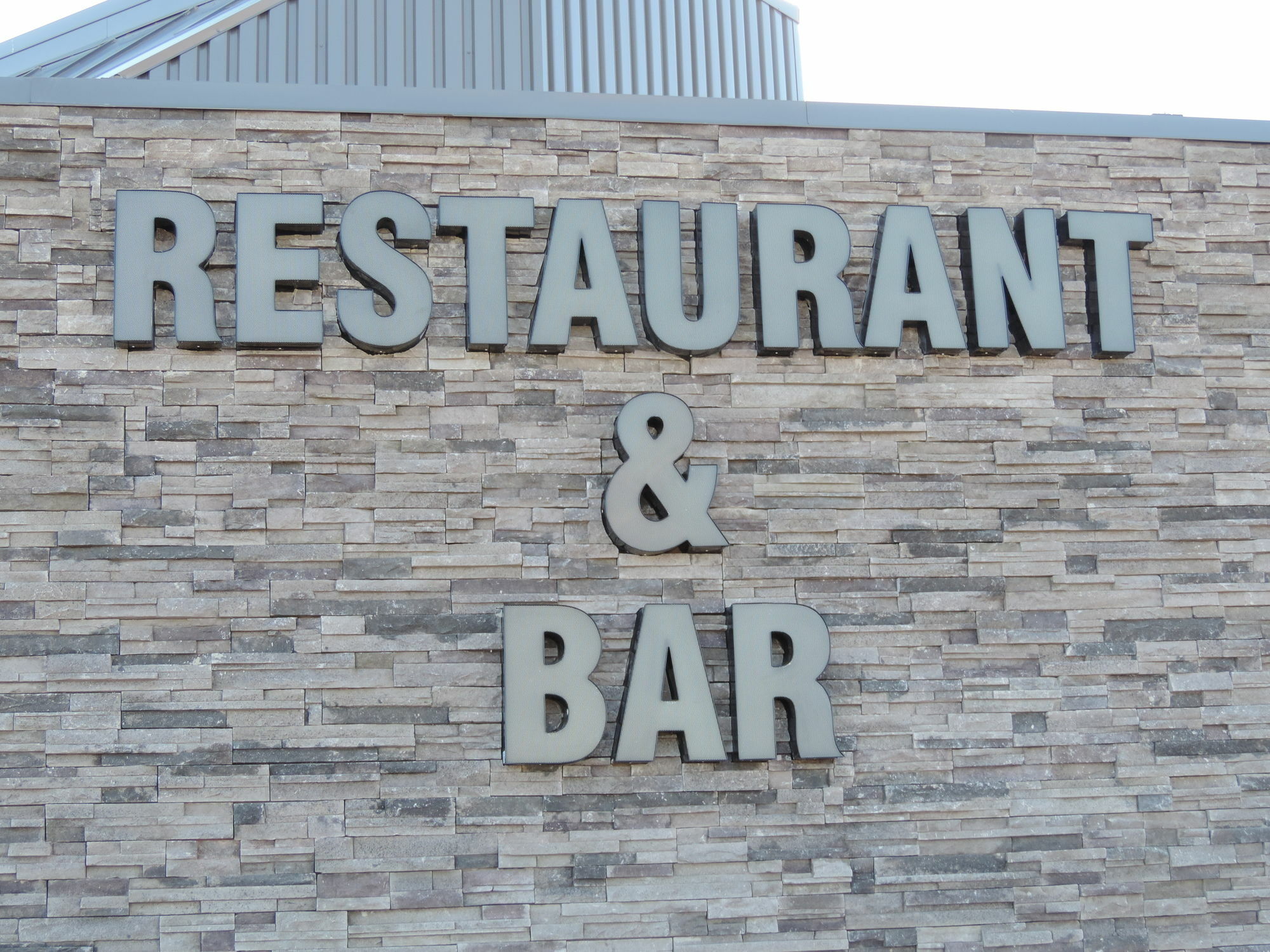 Travelodge By Wyndham Grande Prairie Ngoại thất bức ảnh